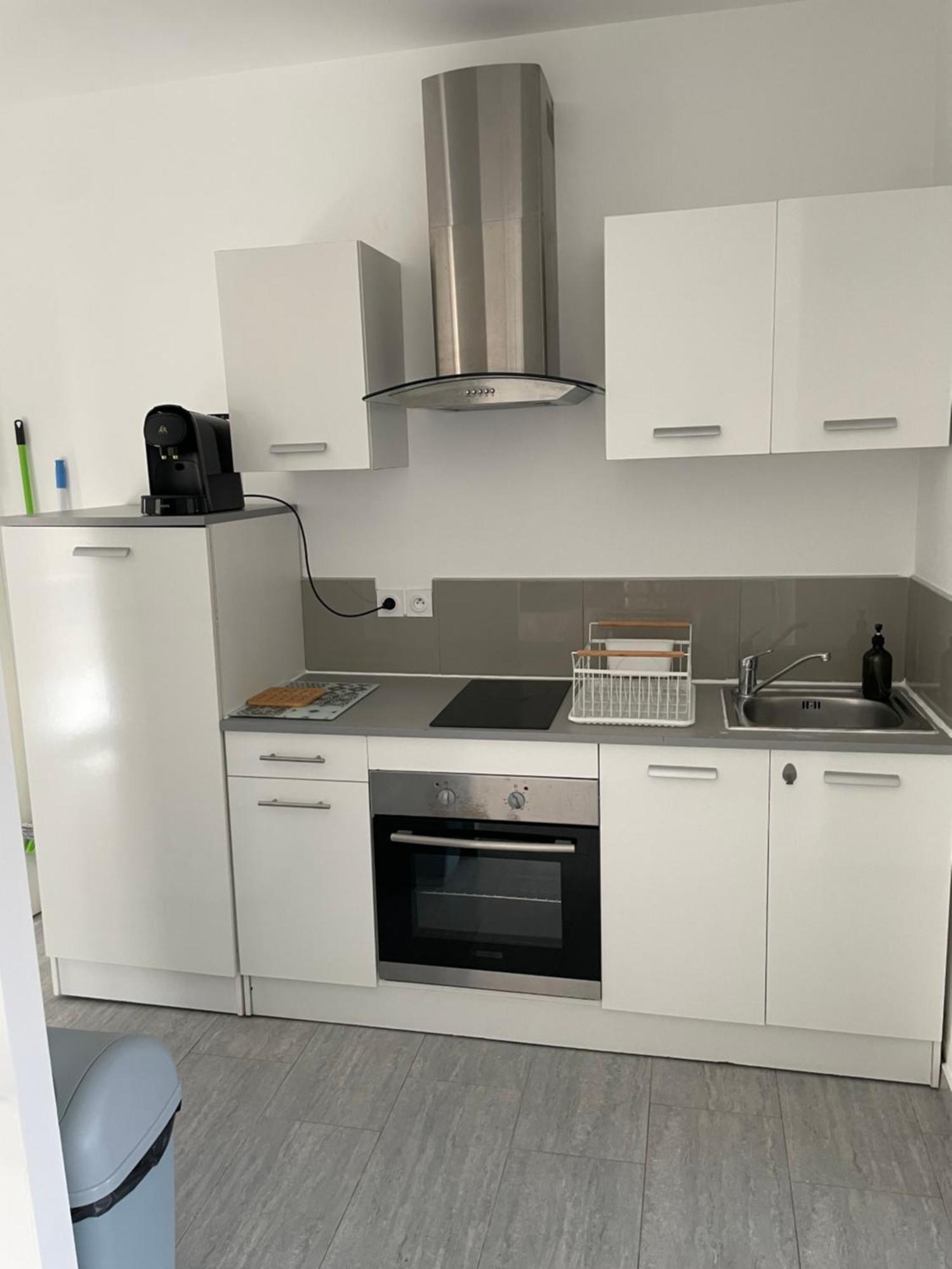 Appartement T2 Avec Terrasse Et Cour 카바용 외부 사진